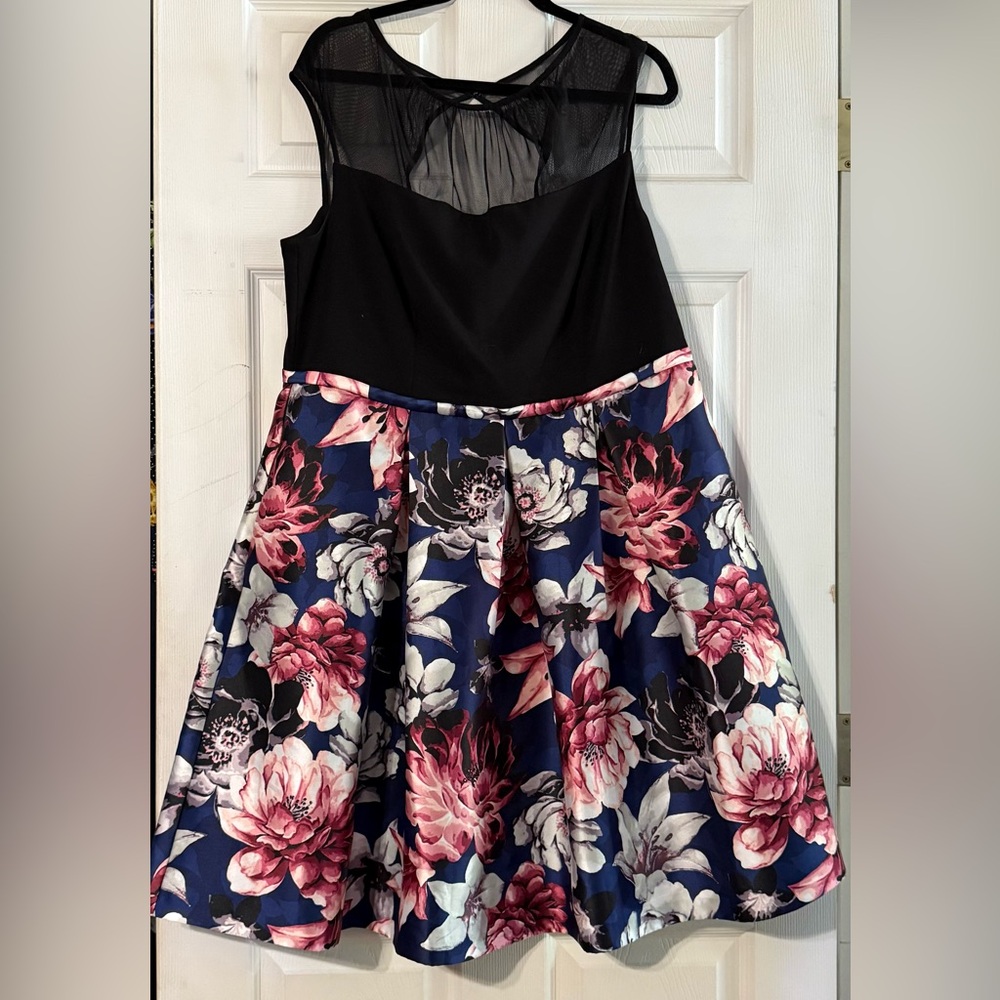 Signature by Sangria Black and Floral Dress